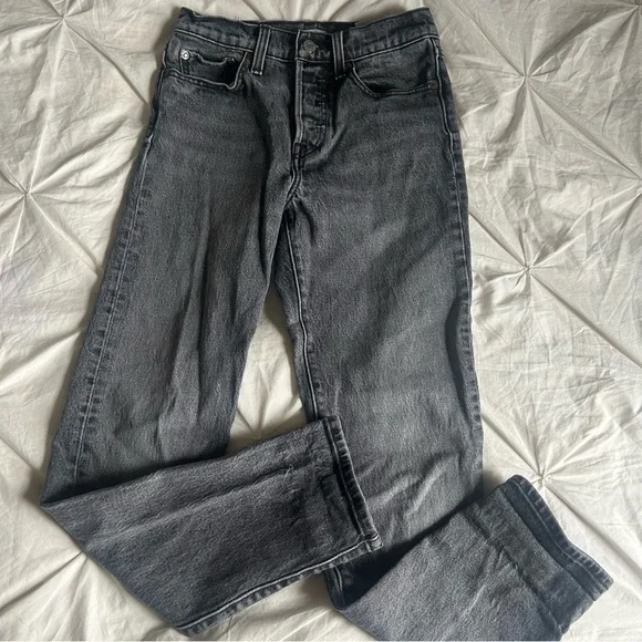 Levi’s Women’s Wedgie Jeans Worn Black Size 24 - Picture 2 of 12
